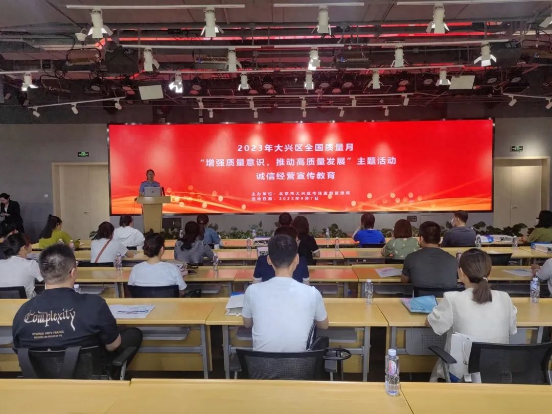 d8f98c63-edcb-47dc-b8e8-4d1aec2e1df8.jpg d8f98c63-edcb-47dc-b8e8-4d1aec2e1df8.jpg